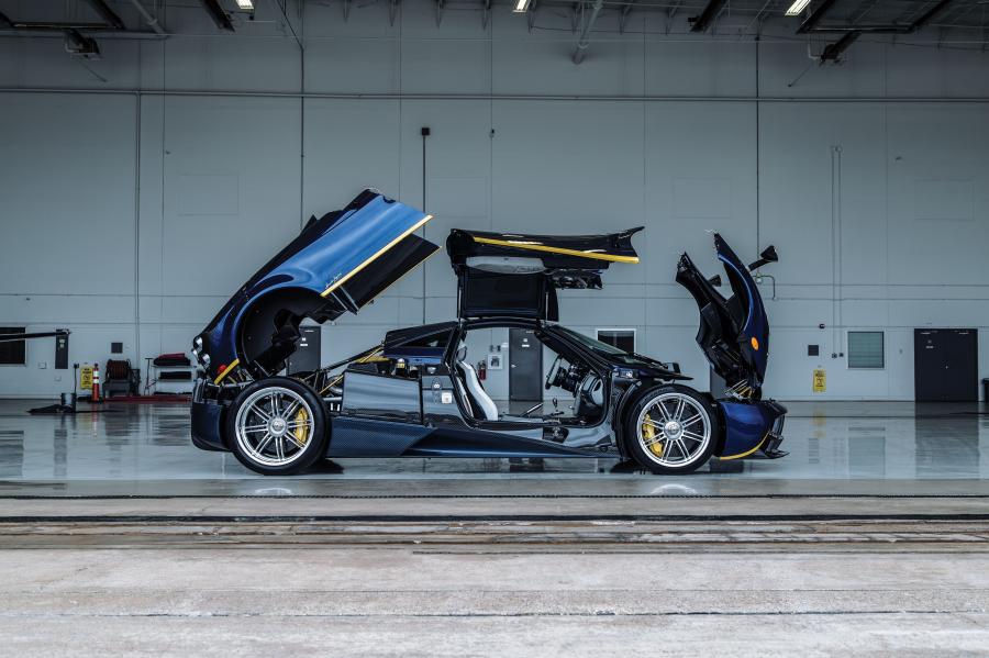  Pagani Huayra 2013 года  (NA) (фото 21 из 112)